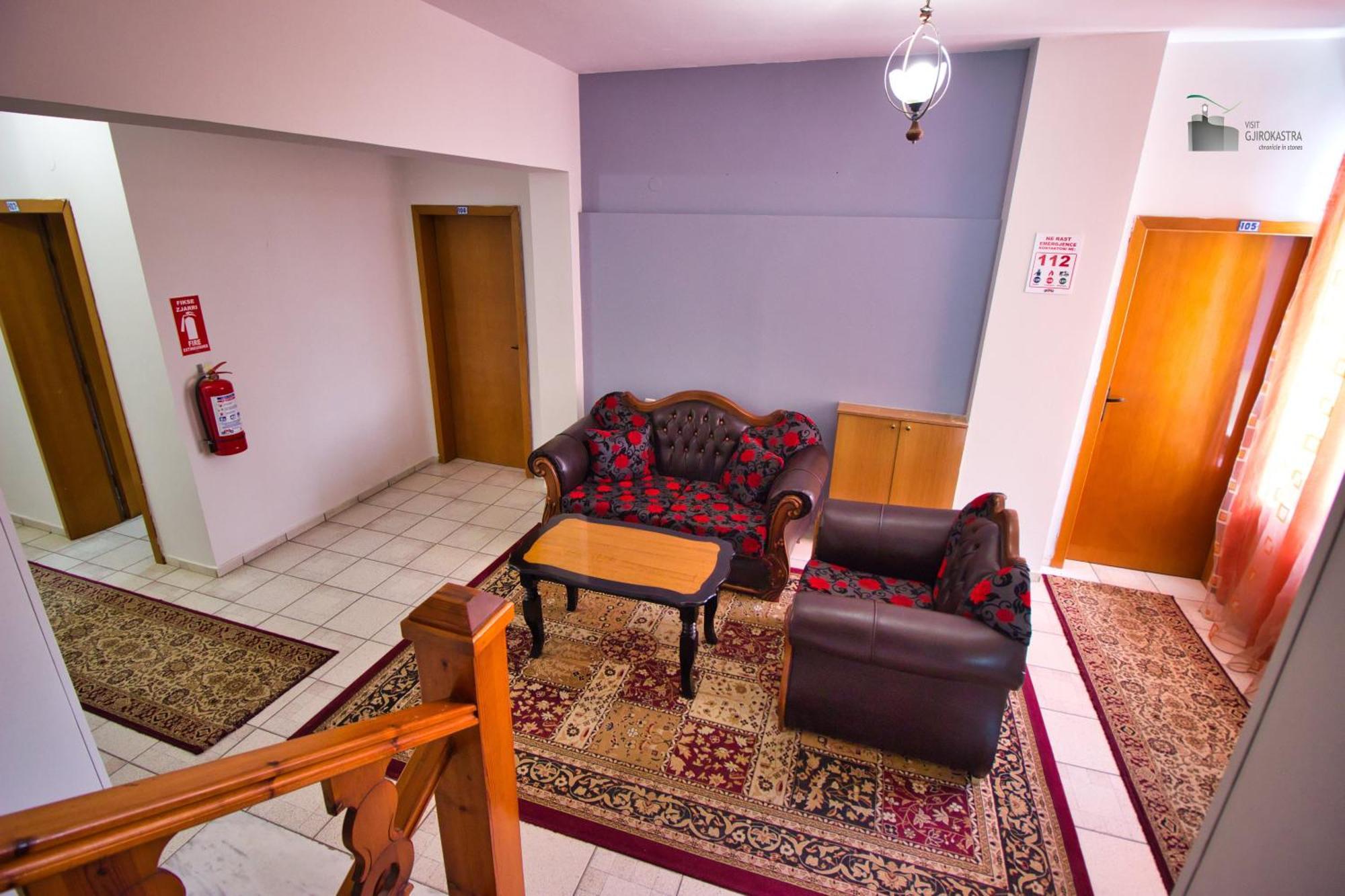 Hotel Parku I Palmave Gjirokastër Exterior foto