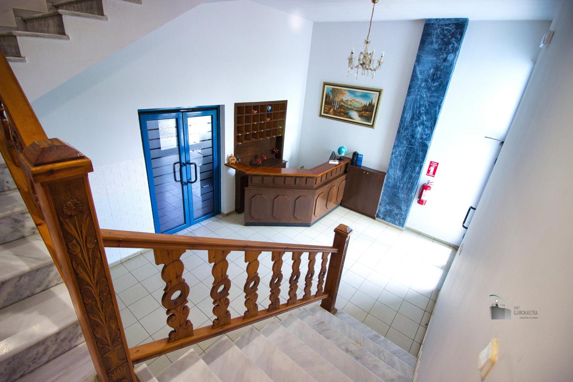 Hotel Parku I Palmave Gjirokastër Exterior foto